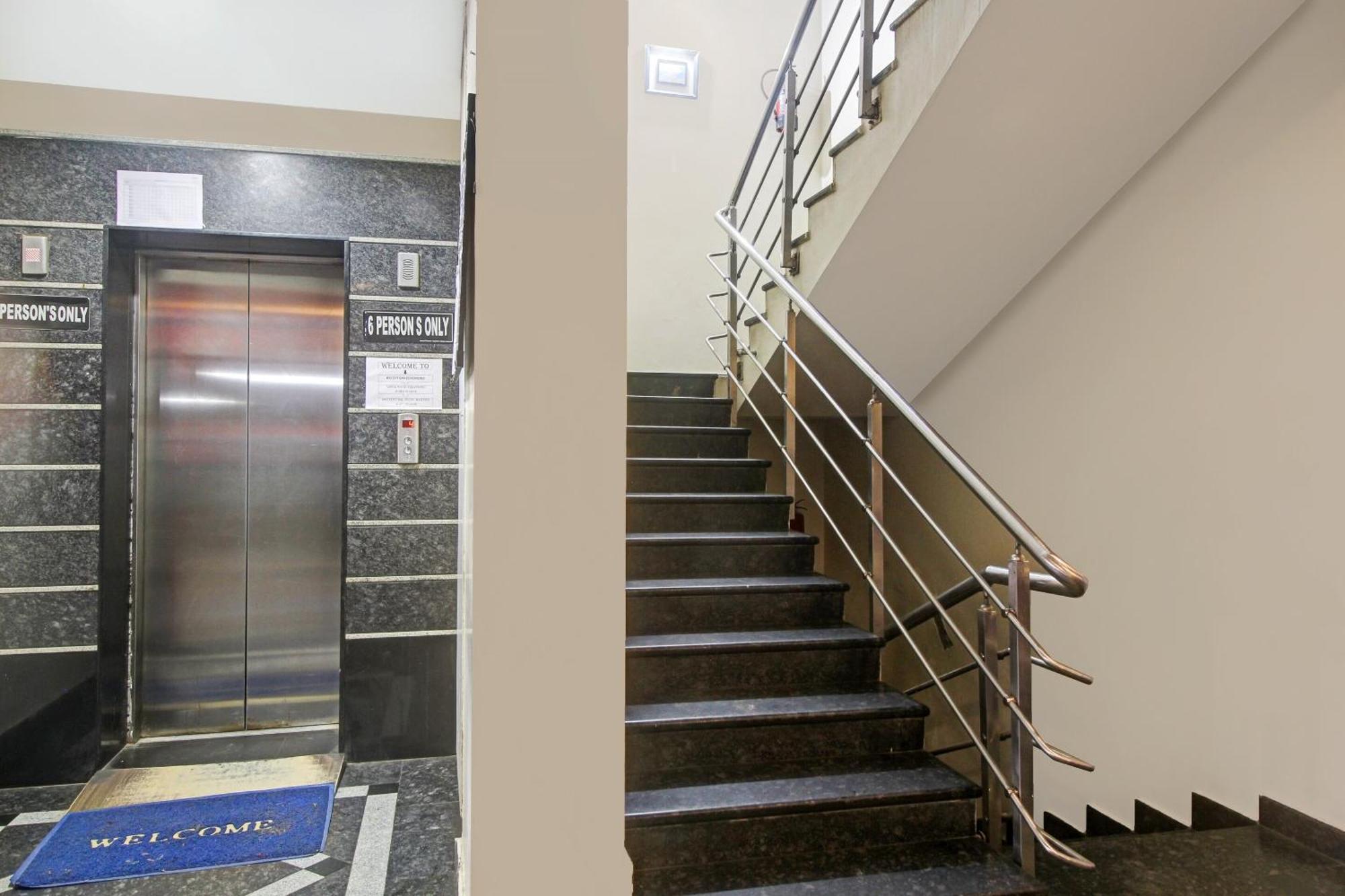 Collection O 82357 Hotel Surabhi Pride Trimulgherry Экстерьер фото