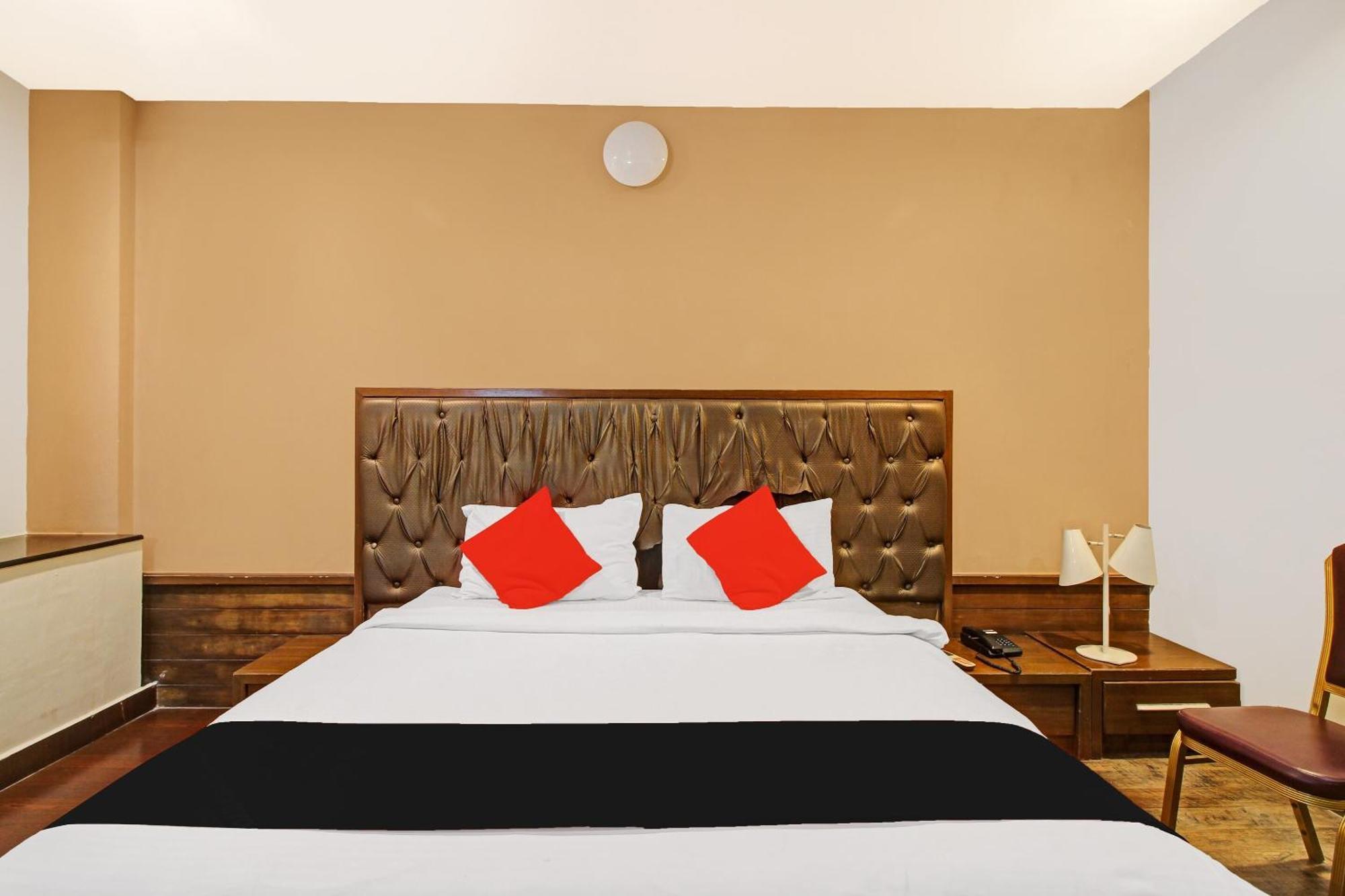 Collection O 82357 Hotel Surabhi Pride Trimulgherry Экстерьер фото